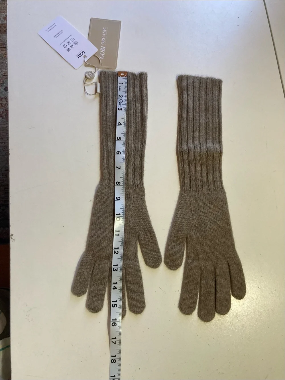 NWT GOBI 100% Organic Cashmere Women’s Long Gloves Tan Color Size 7 Mongolia